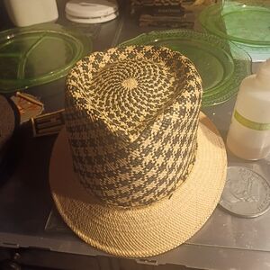 Stylish Black and Tan Woven Hat